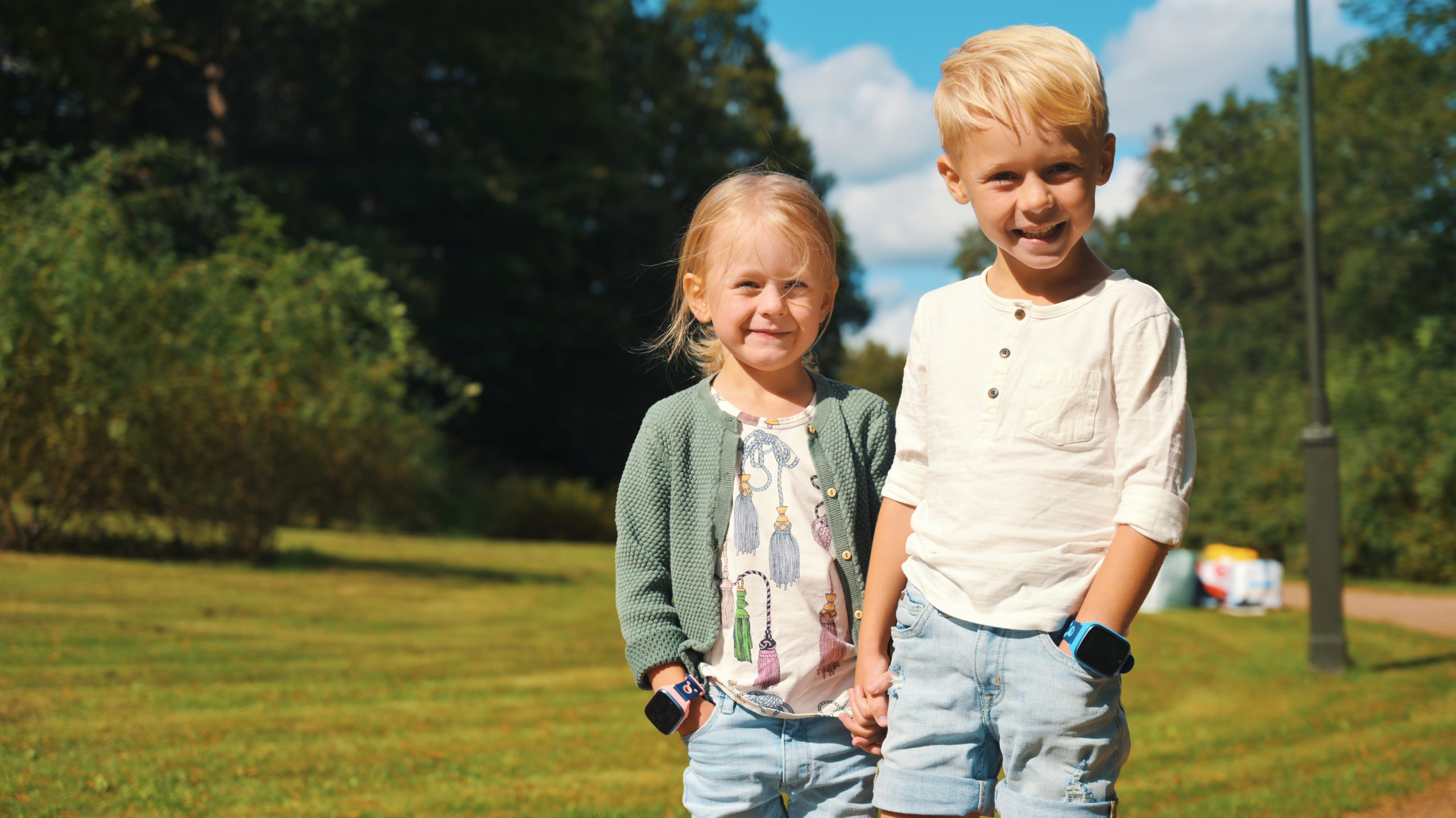 Xploras smartklokke gjør det enkelt for barn og foreldre å holde kontakt.